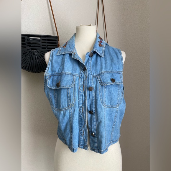 VTG Denim Republic Blue Bears Denim Sleeveless Front Pocket Vest, Size Large - Picture 1 of 6
